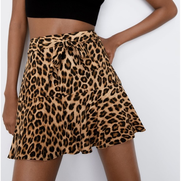 NEW! Zara Animal Print 🐆 Split Skirt - Picture 2 of 13